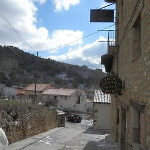 Hostal El Portalico Linares de Mora Exterior photo