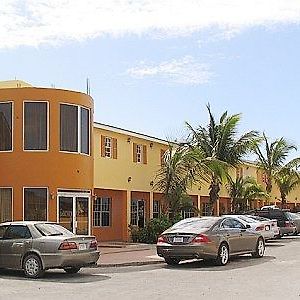 Turks And Caicos Airport Hotel 普罗维登西亚莱斯岛 Exterior photo