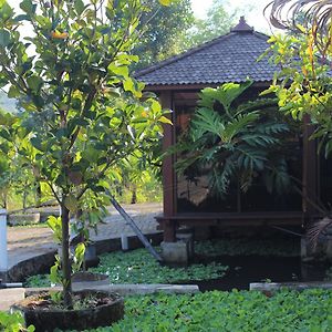 Hotel Dan Gazebo Syariah Pinggir Kali Prigen Redpartner 岩望 Exterior photo