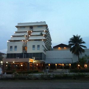 春蓬 帕拉多恩旅馆酒店 Exterior photo