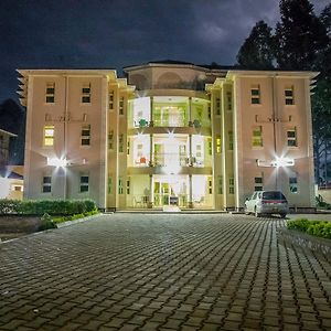 Heras Country Resort Kabale Exterior photo