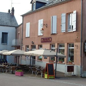 金狮酒店 Ouroux-en-Morvan Exterior photo