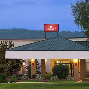 Ramada By Wyndham Cortland Hotel & Conference Center Exterior photo