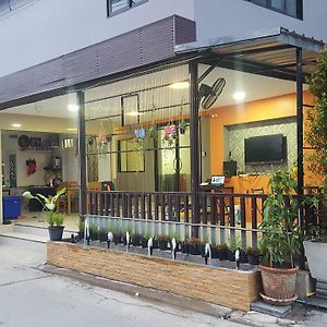 苏瓦纳普米wj酒店 曼谷 Exterior photo