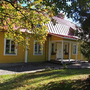 Soderkulla Joensuun Tilan Paarakennus住宿加早餐旅馆 Exterior photo