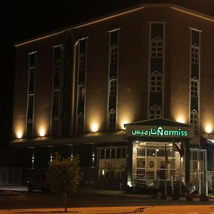 Narmiss Aparthotel 欧奈宰 Exterior photo