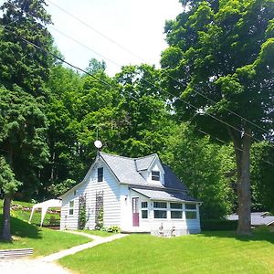 2 Bedroom Wiffen Cottage Port Albert Exterior photo