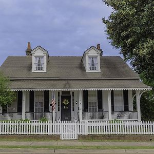 Riverboat Bed & Breakfast 纳奇兹 Exterior photo