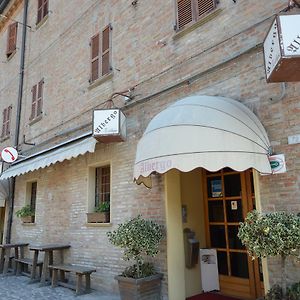 Orciano di Pesaro Il Castagno酒店 Exterior photo