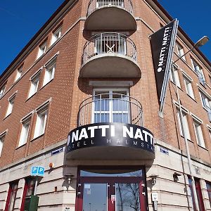 Hotell Natti Natti 哈尔姆斯塔德 Exterior photo