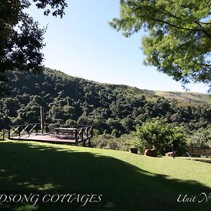 Birdsong Cottages Champagne Valley Exterior photo