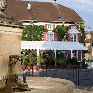 Villiers-sur-Suize Logis Auberge De La Fontaine酒店 Exterior photo