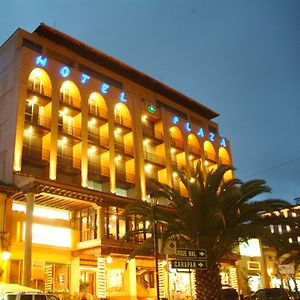 乌鲁阿潘广场酒店 Uruapan  Exterior photo
