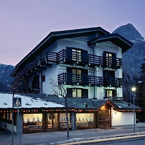 居美奥克斯库马耶酒店 库马约尔 Exterior photo