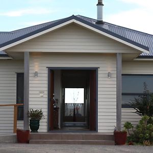 新普利茅斯里士满农场旅馆住宿加早餐旅馆 Exterior photo