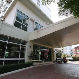 廊曼国际机场皇家蜜蜂公寓式酒店 曼谷 Exterior photo