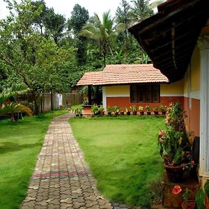 Chandragiri Bungalow Vaduvanchal Exterior photo