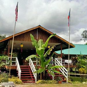 Kampung Poring京那巴鲁波利度假小屋别墅 Exterior photo