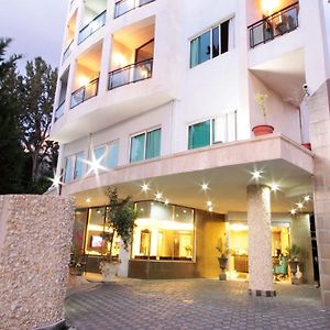 Bayinn Hotel 朱尼耶 Exterior photo