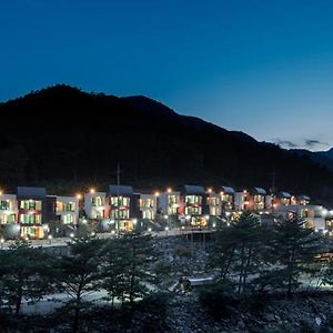 Yeoninsan Spring Resort 加平 Exterior photo