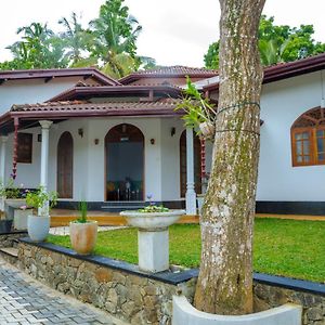 Villa Kumana - Unawatuna 高尔 Exterior photo