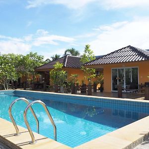全时泳池别墅 Ban Tha Khun Exterior photo