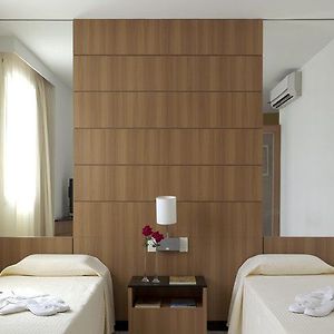 Quality Hotel & Suites Morrison'S I 科克 Room photo