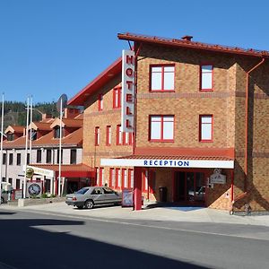 Hotell Edstroem 阿尔维斯尧尔 Exterior photo