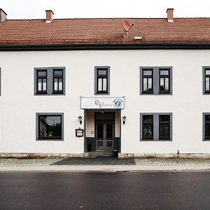 Stadtilm Landgasthaus Queen Victoria酒店 Exterior photo