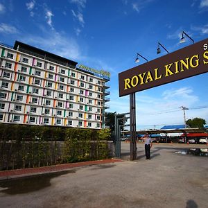 Royal King Suite 邦波 Exterior photo
