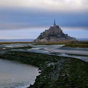 拉迪古阿酒店 Mont-Saint-Michel Exterior photo