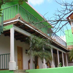 法国卡皮娜住宿加早餐旅馆 San Lorenzo El Tejar Exterior photo