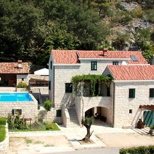 Kameni Dvori - Family Holiday Villa Near Dubrovnik Lovorno Exterior photo