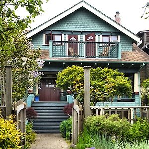 A Suite @ Kitsilano Cottage 溫哥華 Exterior photo