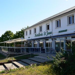 圣让酒店 Saint-Jean-de-Thouars Exterior photo