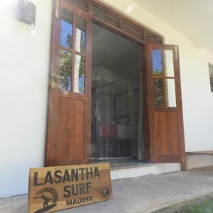 Lasantha Surf, Madiha 马特勒 Exterior photo