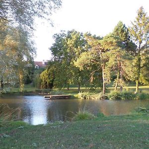 Vignoux-sous-les-AixLa Petite Noue住宿加早餐旅馆 Exterior photo