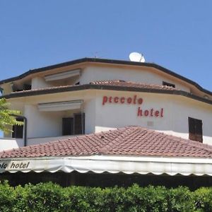 Piccolo Hotel 卡斯蒂里昂纳·德拉佩 Exterior photo