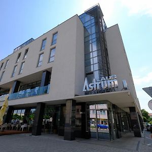 Business Hotel Astrum Laus 莱维采 Exterior photo