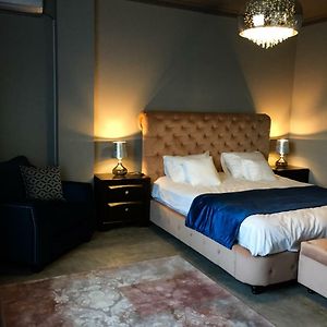 Rubio Residence - Accmonia Luxury Apartment 阿拉德 Exterior photo