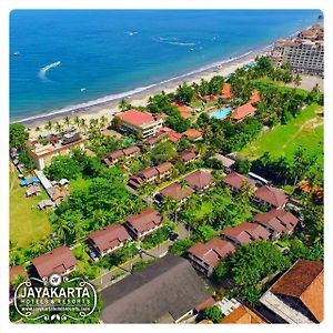 雅加达安亚海滩度假村酒店 安耶尔 Exterior photo