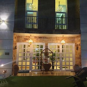 Muscat Royal Suites 锡卜 Exterior photo