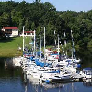 Kožlí u Orlíka Yacht Club Barrandov酒店 Exterior photo