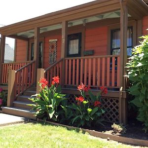 Historic Santa Rosa Cottage Exterior photo