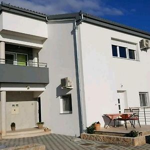Apartments With A Parking Space Starigrad, Paklenica - 17113 斯塔利格拉德-帕克利尼卡 Exterior photo