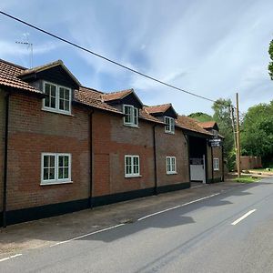 Fornham Guest House 彻特西 Exterior photo