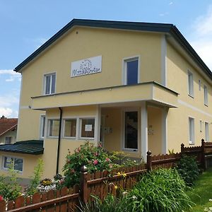 Bed And Breakfast Mittelkaernten 阿尔特霍芬 Exterior photo