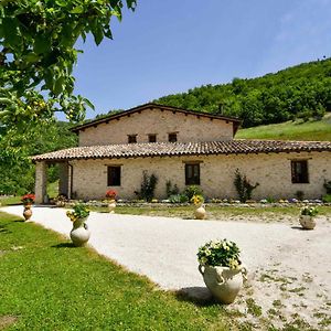 Agriturismo La Valle Dei Bronzetti 卡夏 Exterior photo