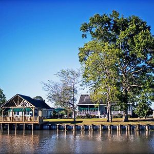 RacelandA Chateau On The Bayou Bed & Breakfast住宿加早餐旅馆 Exterior photo