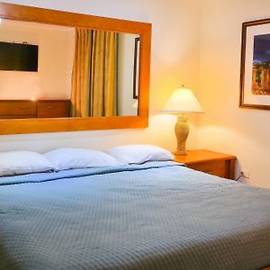 Aruba Comfort Apartments 棕榈滩 Exterior photo